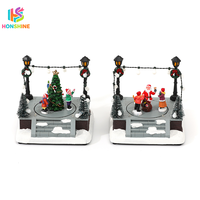 Neuartige Weihnachts-Geschenkbox-Dekoration aus Kunstharz mit Weihnachtsmann und Schneemann Saisonale Tischdekoration für Party und Ladenausstattung