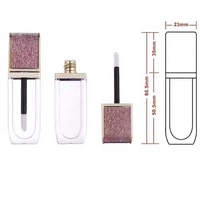 Nouveauté Tube à gloss à lèvres en plastique personnalisé Design carré transparent Vente chaude Étiquette tendance Capacité 6 ml pour cosmétiques Rouge à lèvres