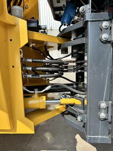 Cargadora de Ruedas Delantera NMDE 958L de 2 Toneladas con Motor Diésel, Caja de Cambios PLC, 75KW, 1 Año de Garantía, 5050kg, Fácil Mantenimiento, Movimiento de Tierras en Construcción - Product Image 2