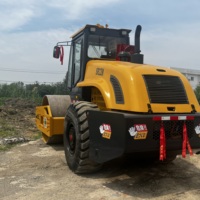 Rouleau compresseur vibrant monocylindre d'occasion économique en promotion, poids opérationnel 22 tonnes, moteur 140 kW, Shantui SR22M pour autoroute