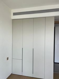 Armario de Madera de Estilo Simple Personalizado para Casa de Campo, Muebles de Dormitorio Hechos a Mano - Product Image 3