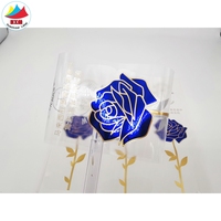 Etiquetas personalizadas de marca para accesorios de corazón, etiquetas tejidas de poliéster satinado de alta definición para prendas de vestir, etiquetas principales para el cuello de camisetas