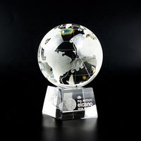 Mini boule de cristal clair gravée au laser Terre Lune Globe de verre traditionnel Style Feng Shui Poids du papier Artisanat Base traditionnelle