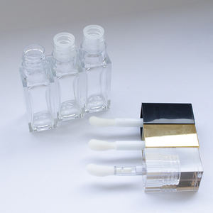 PETG 5.5 ml carré Big <span class=keywords><strong>Deo</strong></span> Foot or noir logo personnalisé vide en plastique transparent grand pinceau plat Tubes de brillant à lèvres Tubes d'huile à lèvres - Product Image 4