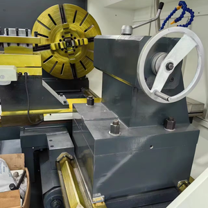 เครื่องกลึง CNC รุ่น CK6140/6150 คุณภาพส่งออก ขายดี พร้อมหัวกลึงแบบป้อมปืนและเครื่องมือตัดแบบใช้พลังงาน เหมาะสำหรับระบบ FANUC GSK - Product Image 1