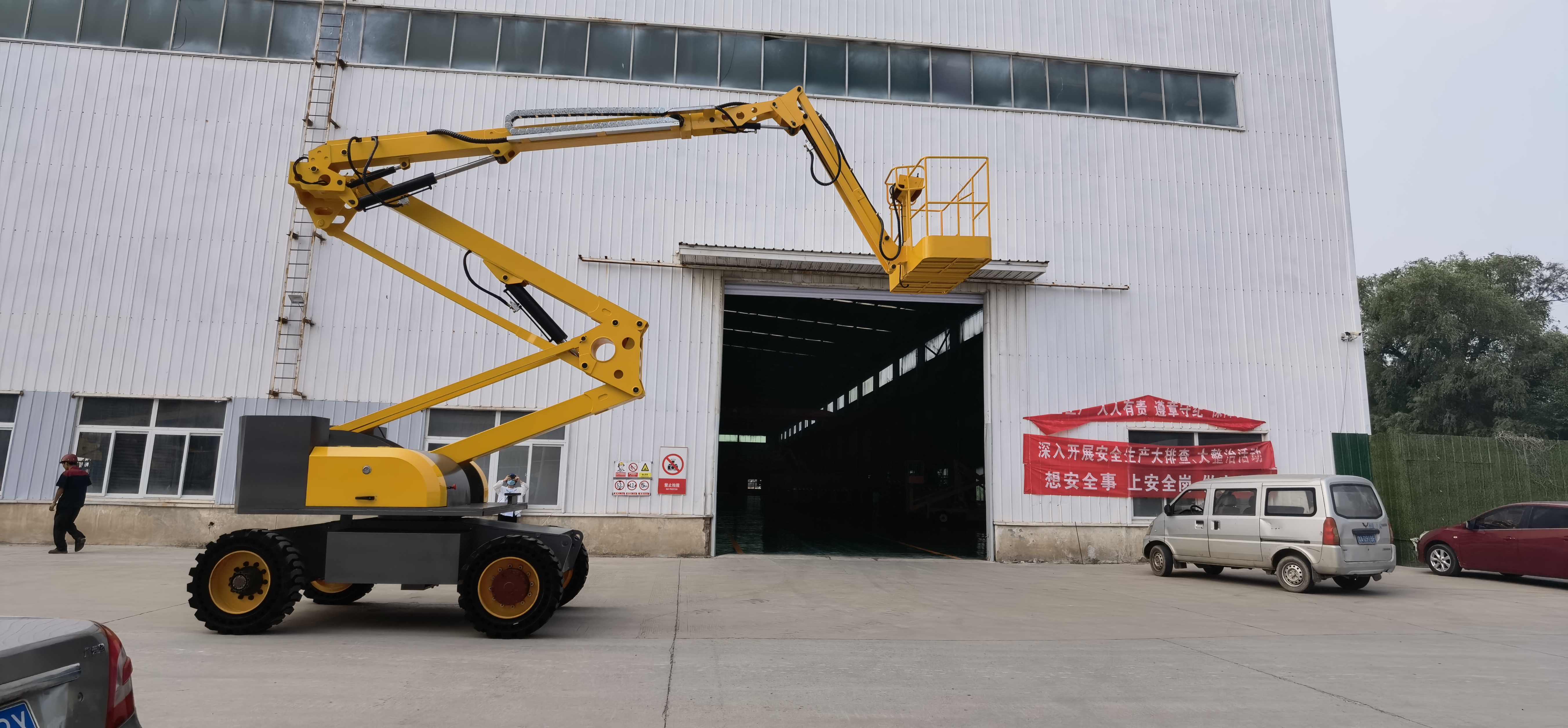 车载40m可牵引皮卡吊杆升降机高空作业平台,带柴油电池电源