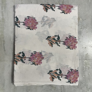 Tela de Algodón Peinado Lisa No Tejida Más Vendida, Cortinas Ligeras Ecológicas, Confección de Vestidos, Flores Hechas a Mano en India para Niños - Product Image 4