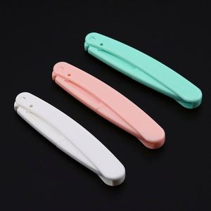 Couteau à <span class=keywords><strong>sourcils</strong></span> tranchant de haute qualité <span class=keywords><strong>2023</strong></span> outils de beauté <span class=keywords><strong>tendance</strong></span> - Product Image 4