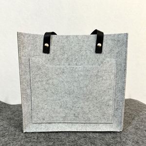 Sac fourre-tout pour femmes avec logo de taille personnalisée Sac à provisions large et uni imprimé Sac fourre-tout en feutre avec logo - Product Image 1