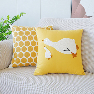 Funda de cojín decorativa de granja bordada con flor de pato amarillo, funda de cojín de lona de algodón para dormitorio - Product Image 2