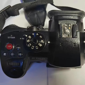 Cámara Digital 4K Usada Original LUMIX <span class=keywords><strong>GH5S</strong></span> con Cuerpo Resistente a la Intemperie y Conexión Inalámbrica Integrada - Product Image 1