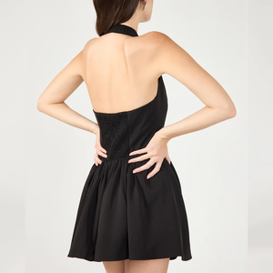 <span class=keywords><strong>Robe</strong></span> de cocktail <span class=keywords><strong>noire</strong></span> personnalisée ODM OEM pour <span class=keywords><strong>femme</strong></span>, col licou, décolleté plongeant, longueur midi, taille froncée, jupe évasée, style skater, vente en gros - Product Image 4