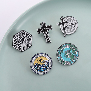 Broche con Forma <span class=keywords><strong>de</strong></span> Corazón y Cruz <span class=keywords><strong>de</strong></span> Jesús, Creativo, con la Inscripción '<span class=keywords><strong>Dios</strong></span> Bendiga', <span class=keywords><strong>de</strong></span> Aleación, Regalo Cristiano para Bodas, Pin Decorativo - Product Image 3