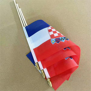 Drapeaux croates de bâton croate de poche 12x18 imprimé 150D Polyester bâton en bois massif drapeau de pays - Product Image 2
