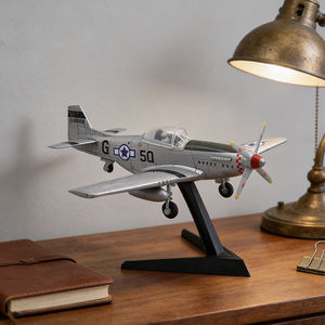 Kit <span class=keywords><strong>de</strong></span> Modélisme en Plastique <span class=keywords><strong>Avion</strong></span> <span class=keywords><strong>de</strong></span> Chasse-Bombardier P-51 Mustang <span class=keywords><strong>de</strong></span> la Force Aérienne Américaine <span class=keywords><strong>de</strong></span> la Seconde Guerre Mondiale à <span class=keywords><strong>l</strong></span>'échelle 1/48 – Collection d'Avions Militaires - Product Image 3