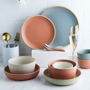 OEM Keramik Steingut Geschirr Kreativität Nordischer Stil Mehrfarbige runde Gerichte Keramik platten Sets Geschirr