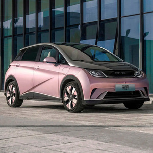 2025 BYD Dolphin Electric Mini EV Car 5 Seater Sedan Venta caliente en Dubai New Energy Vehicles Long Range 420/520km China Automobile - Product Image 4