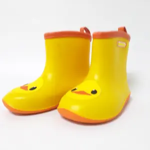 儿童黄鸭PVC雨靴
