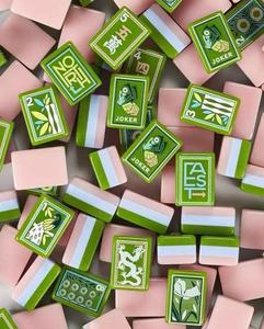 Juego de Fichas de Mahjong Portátiles de Lujo, Color Rosa Cristal, 160 Piezas, con Diseño Pintado a Mano, Bolsa de Terciopelo Gratis, Acrílico de 3 Capas - Product Image 2