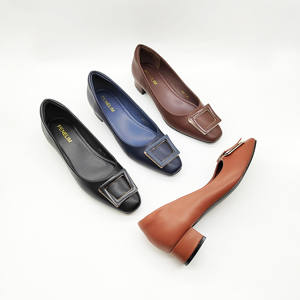 <span class=keywords><strong>Escarpins</strong></span> Élégants à Petit Talon Bloc avec Boucle Carrée en Cuir PU, Chaussures Décontractées pour Femmes, Idéales pour le Bureau ou les Tenues Habillées - Product Image 1