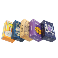 Nouvelles cartes de tarot personnalisées de haute qualité avec impression offset CMYK sur papier, incluant logo personnalisé et guide.