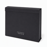 Boîte cadeau magnétique noire mate avec insert en mousse EVA découpée pour clé USB, batterie externe, écouteurs, électronique, fournisseur d'emballages technologiques