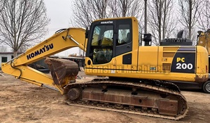 รถขุดไฮดรอลิกแบบตีนตะขาบ Komatsu PC200-8MO มือสองสภาพ 98% รุ่นปี 2023 ชั่วโมงการใช้งานต่ำ เครื่องยนต์ PLC ปั๊ม เกียร์บ็อกซ์ อุปกรณ์ก่อสร้าง - Product Image 2