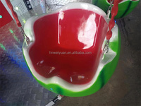 Manège Chaise Volante Pastèque 16 Places, Manège Balançoire Fruit Rotative pour Parc d'Attractions Extérieur et Aire de Jeux, Vente Directe Usine
