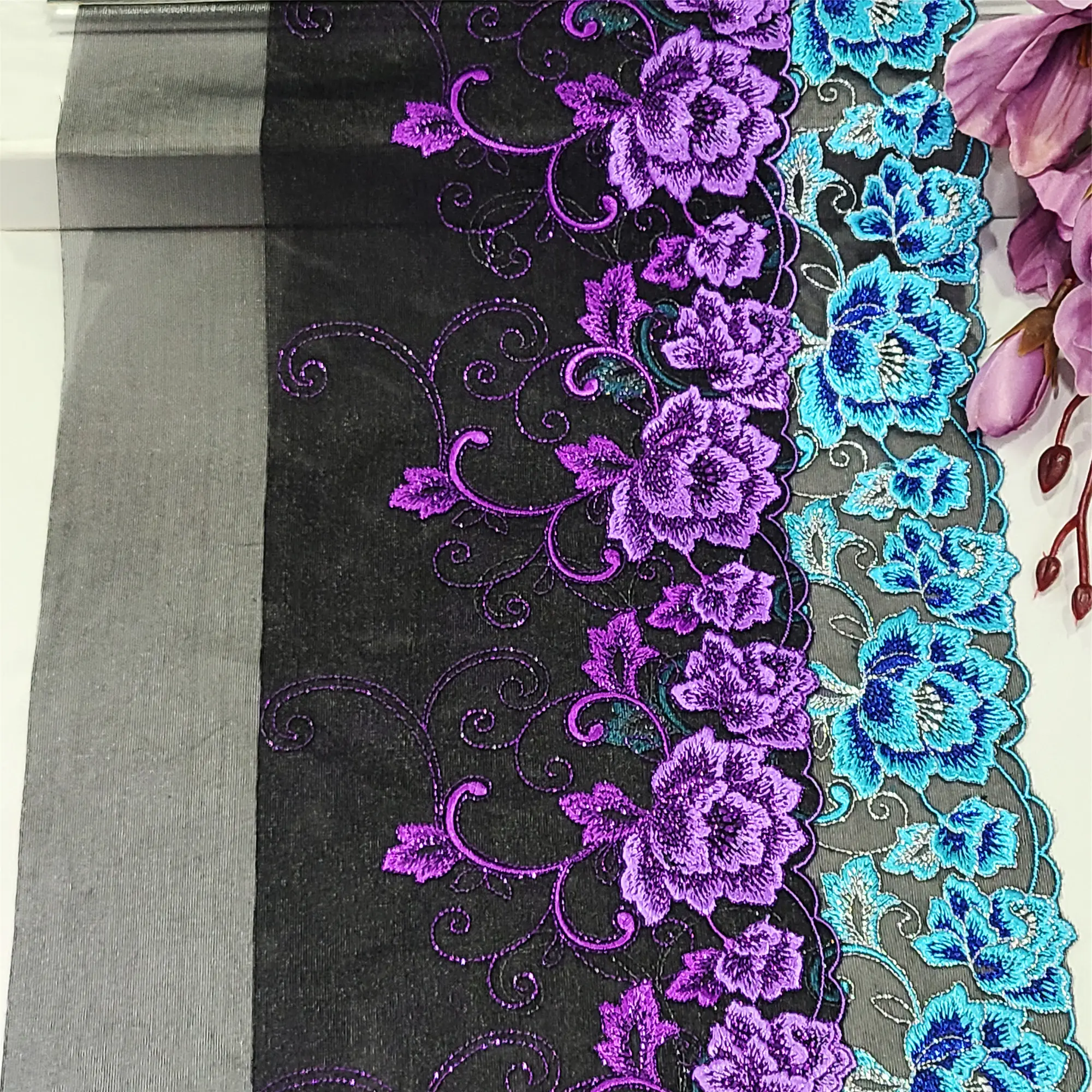 Ropa interior de encaje con bordado de malla, accesorios de lencería de tela recortada, flores azules y púrpuras