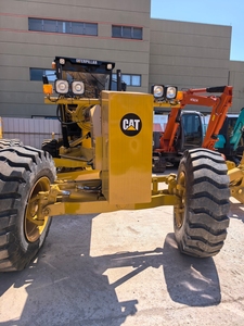 รถเกรดเดอร์มือสอง Caterpillar 140K พร้อมเครื่องยนต์ 12 ตัน น้ำหนักใช้งาน 130 กิโลวัตต์ สภาพดี ขาย - Product Image 4