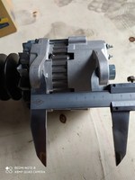 Генератор 35А 24В от вьетнамского поставщика для двигателя PC400-5/PC400-6 6D125-2PK с шкивом и высокоэффективными герметичными подшипниками для зарядки
