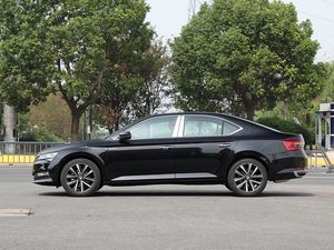 2025 <span class=keywords><strong>Skoda</strong></span> superba berlina 2.0T lusso con rivestimento sinistro in pelle apribile tetto e Smart Drive con fotocamera posteriore - Product Image 4