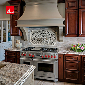 Mobile <span class=keywords><strong>da</strong></span> <span class=keywords><strong>Cucina</strong></span> America Signature Vintage con Finitura Smaltata, Colonna Romana Artigianale in Ciliegio e Lavello Intagliato in Argilla Refrattaria - Product Image 4