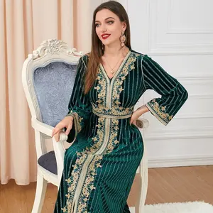 Wholesale muslim dress 2022 pakistani long sleeve embroidered velvet dress fashion casual muslim islamic clothing dubai abaya