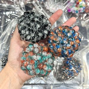 ของเล่นบีบยืดได้รุ่นเมจิก 6 ซม. ลูกปัดเรืองแสง ของเล่นบีบ TPR บรรเทาความเครียด ของขวัญสำหรับเด็กและผู้ใหญ่ สร้างบรรยากาศแห่งความสุข - Product Image 1