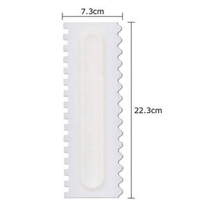 Peigne à décorer les gâteaux, lisseur de glaçage, <span class=keywords><strong>spatule</strong></span> à glaçage, outil à glaçage, peigne à décorer <span class=keywords><strong>et</strong></span> lisseur de glaçage, plastique, dentelé, pour gâteaux - Product Image 2
