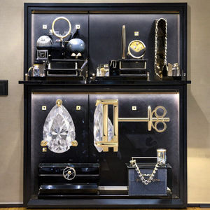 Boucles d'oreilles classiques en argent sterling 925 plaqué or, certifiées GRA, avec moissanite VVS, 4 mm-7,5 mm, fermoir à vis, pour anniversaire - Product Image 2