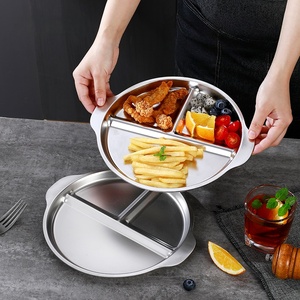 Prato de Servir em Aço Inoxidável com 3 Compartimentos e Alças, Seguro para Lava-Louças, Grau Alimentício para Uso Doméstico e em Restaurantes - Product Image 4