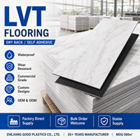 Suelo LVP Autoadhesivo con Diseño de Espiga, Cerámica Versailles Comercial Gris, Alto Tráfico, Blanco, para Clubes y Habitaciones Infantiles