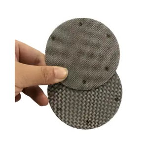 Il disco ed i pacchetti del filtro su ordinazione della rete metallica del cavo dell'acciaio inossidabile durevoli in uso possono essere usati come filtro dell'aria in azione