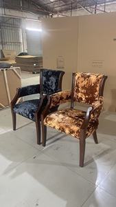 Sillón de Terciopelo Tradicional para Restaurante, Silla de Comedor Acolchada, Estilo Antiguo, Tapicería Azul Oscuro y Marrón - Product Image 3
