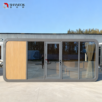 Maison conteneur de luxe préfabriquée en acier, contemporaine, étanche et écologique, avec chambre, pour usage extérieur hôtelier (pod)