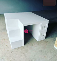 Table de pédicure professionnelle Yicheng Beauty, durable, pour salon de manucure, poste de travail pour les soins des pieds, équipement de traitement des ongles.