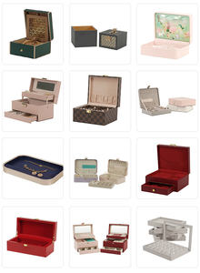 Caja de Joyería de Cuero PU Blanca de Lujo con Estampado Dorado y Logotipo Personalizado para Joyas - Product Image 3