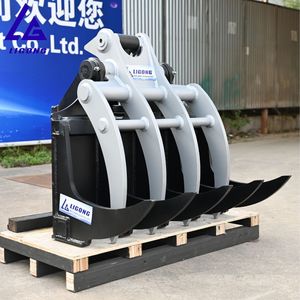 Grappin rotatif Scorpion de 16-24 tonnes pour le déracinement et le débroussaillage des fossés de pipelines - Product Image 1