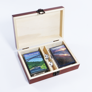 Cartes à jouer de grande taille, personnalisées, écologiques, durables, vernies mat, avec couleur et logo sur mesure - Product Image 1