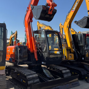 Excavadora Usada Hitachi ZX70-5G para Proyectos Agrícolas y Municipales - Product Image 1