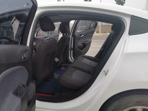 <span class=keywords><strong>Chevrolet</strong></span> <span class=keywords><strong>Cruze</strong></span> Usado 2017-2021, Volante a la Izquierda, R16, Tapicería de Tela, Automático, Gasolina, Asientos Oscuros, Techo Solar, Sedán de Buena Calidad - Product Image 4