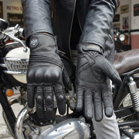 Gants de moto rétro en cuir noir pour hommes, gants de motocross respirants perforés pour l'été, équipement de course moto avec écran tactile