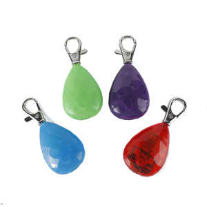 <span class=keywords><strong>Collar</strong></span> <span class=keywords><strong>LED</strong></span> Recargable para Perros con Colgante de Diamante Sólido, Accesorio Hecho de Plástico - Product Image 6